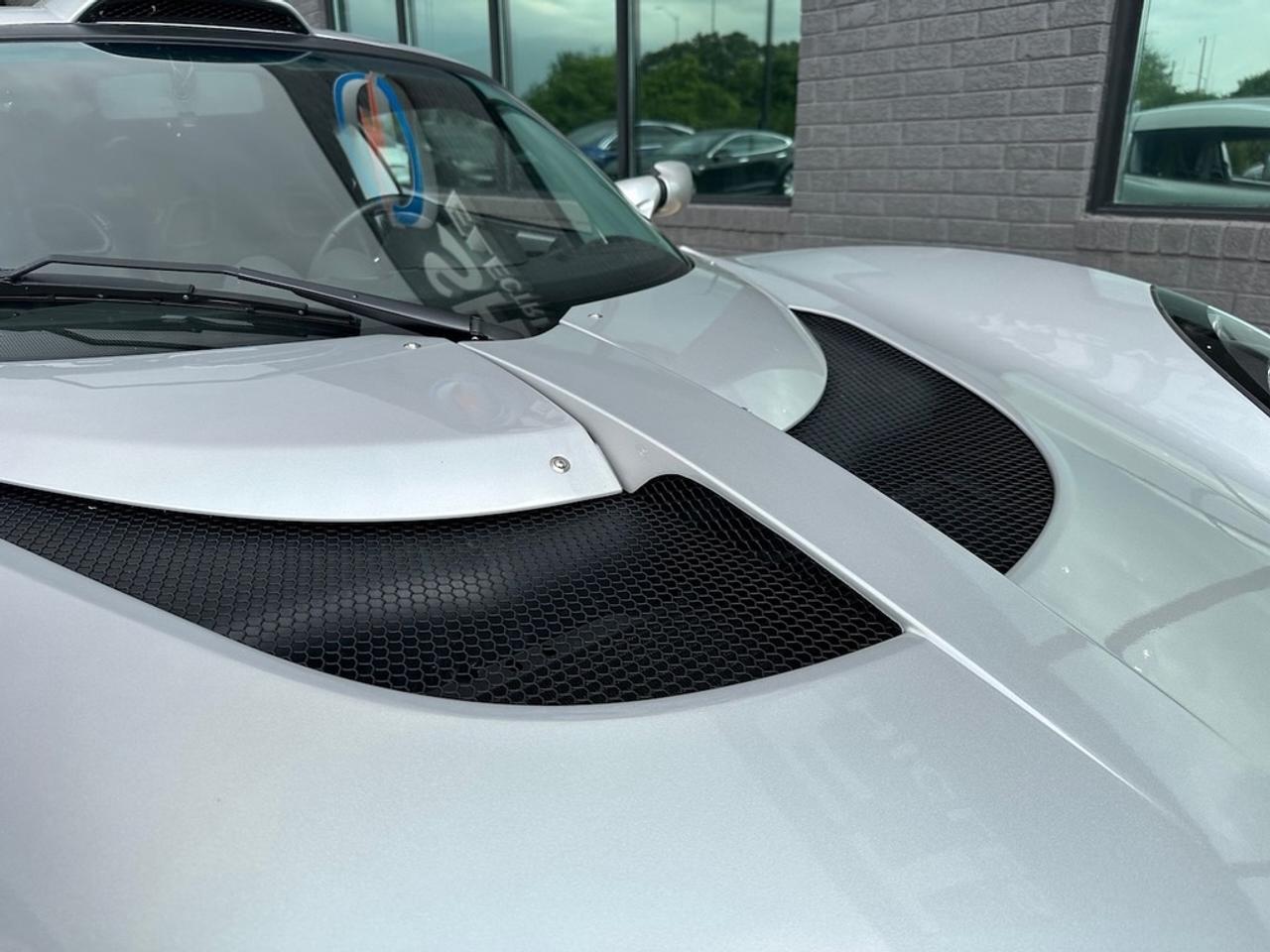 2009 Lotus Exige S240   MOONSTONE SILVER! Clean! Super Low KMs! Photo