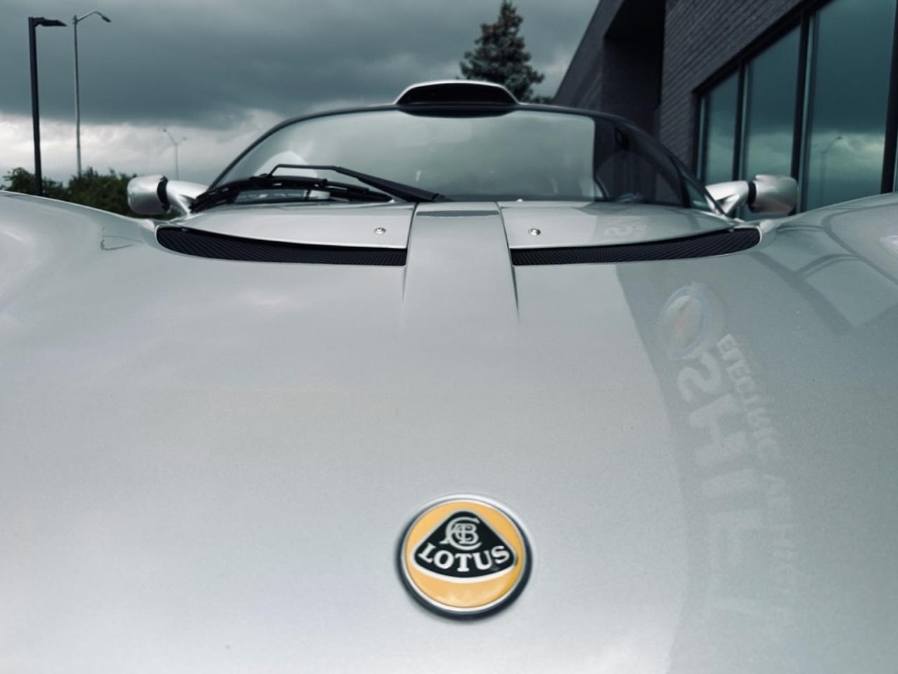 2009 Lotus Exige S240   MOONSTONE SILVER! Clean! Super Low KMs! Photo