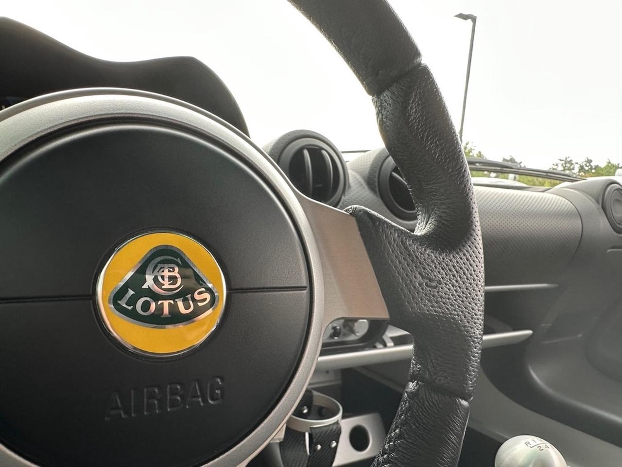 2009 Lotus Exige S240   MOONSTONE SILVER! Clean! Super Low KMs! Photo