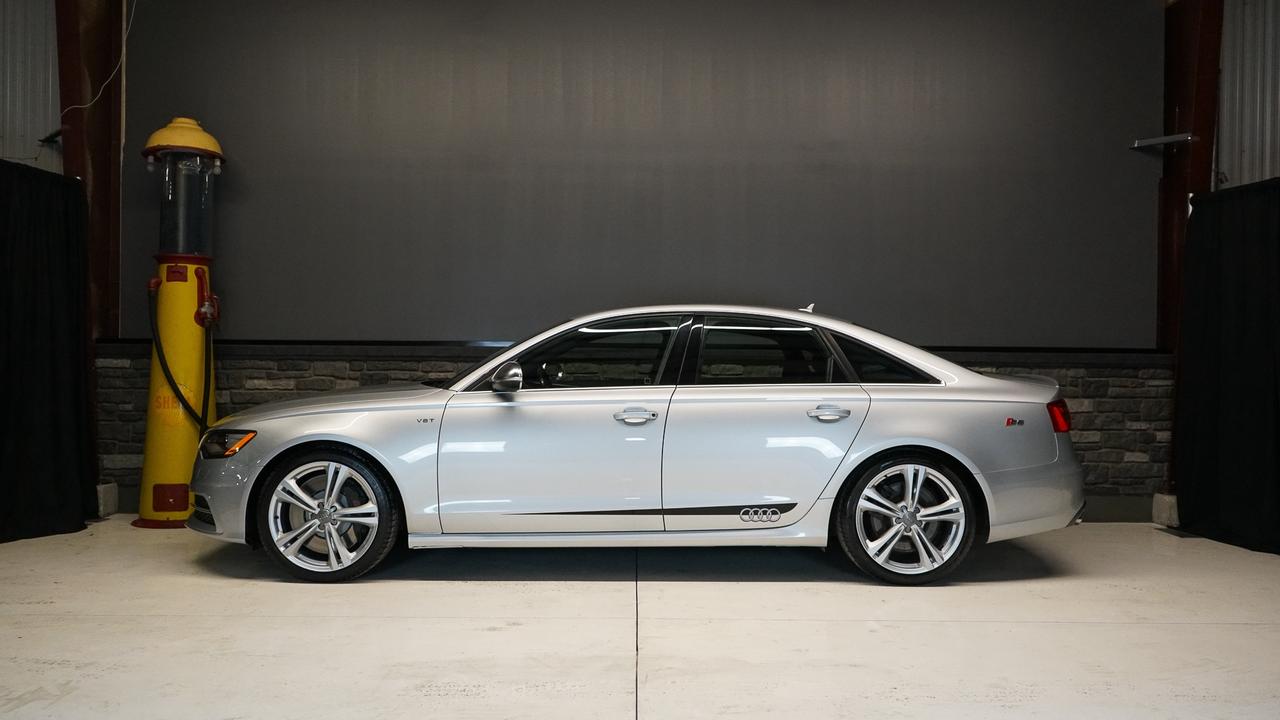 2013 Audi S6  Photo