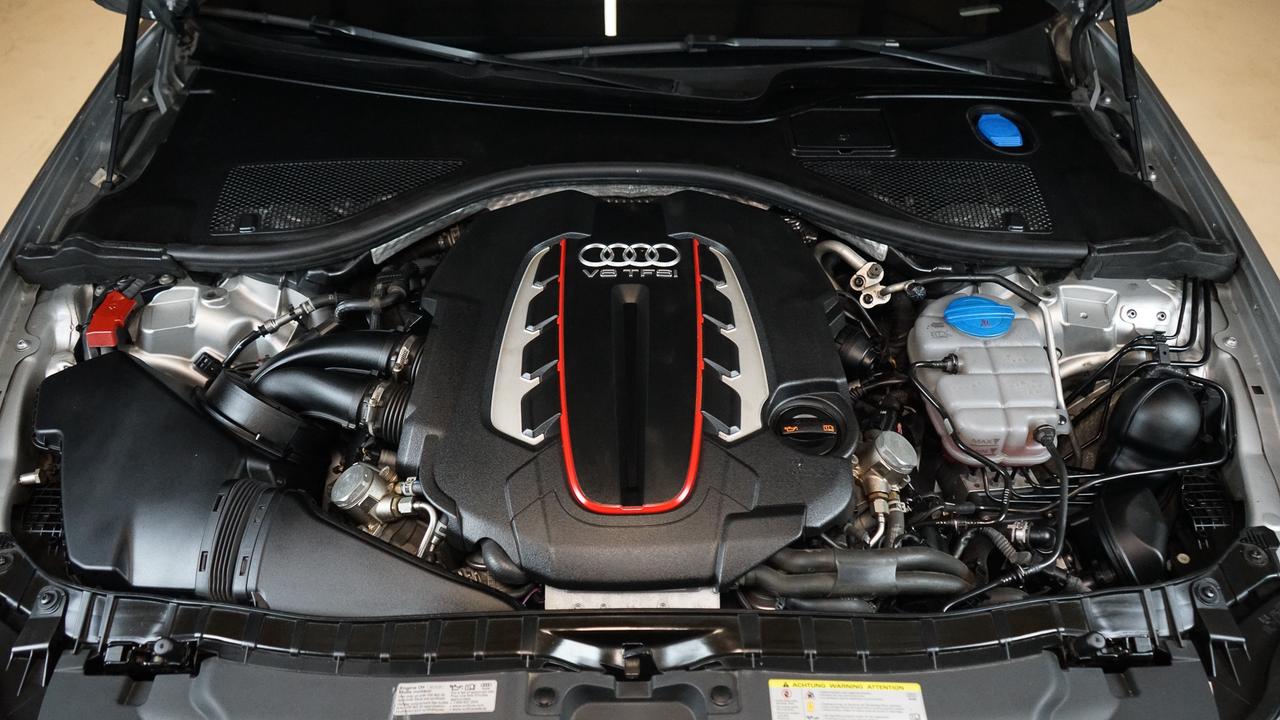 2013 Audi S6  Photo