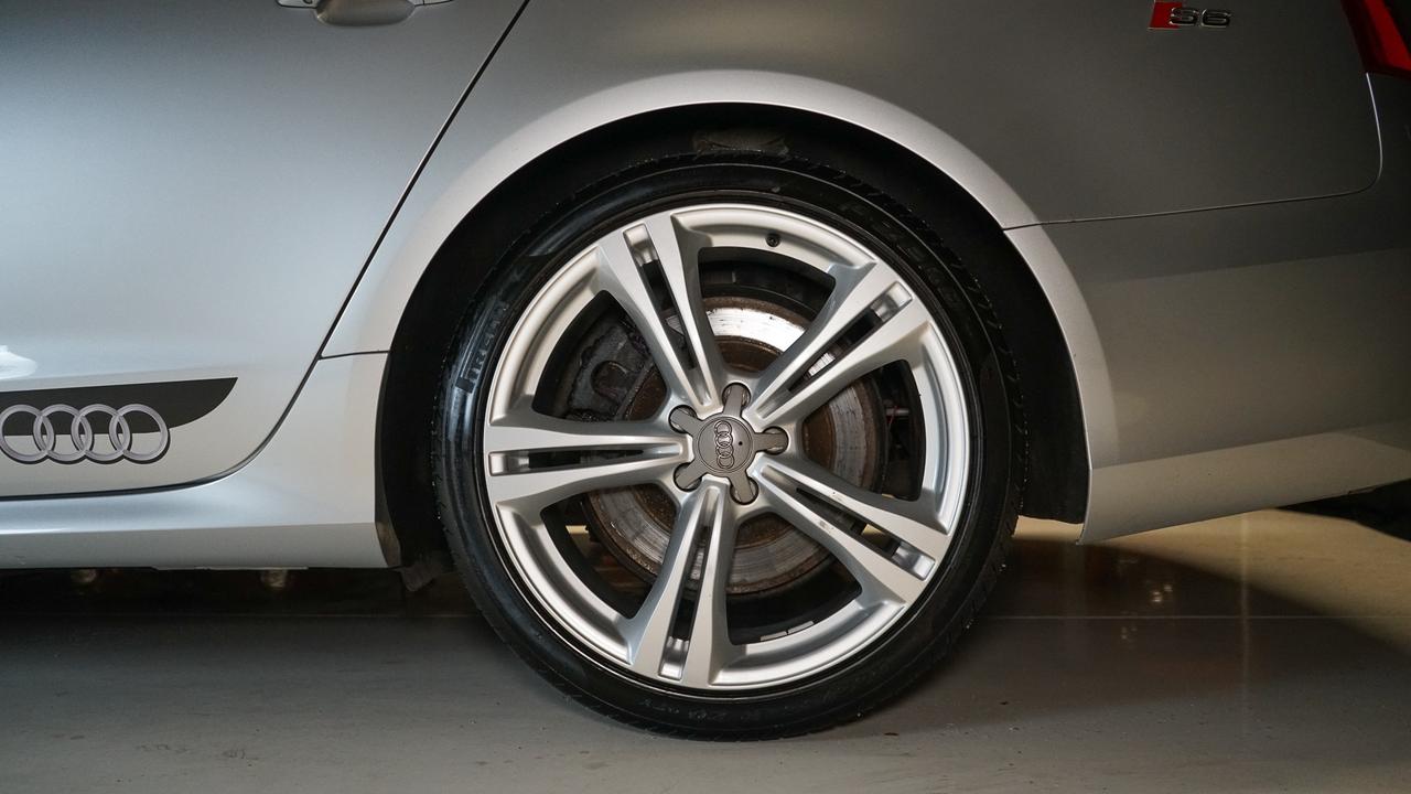 2013 Audi S6  Photo
