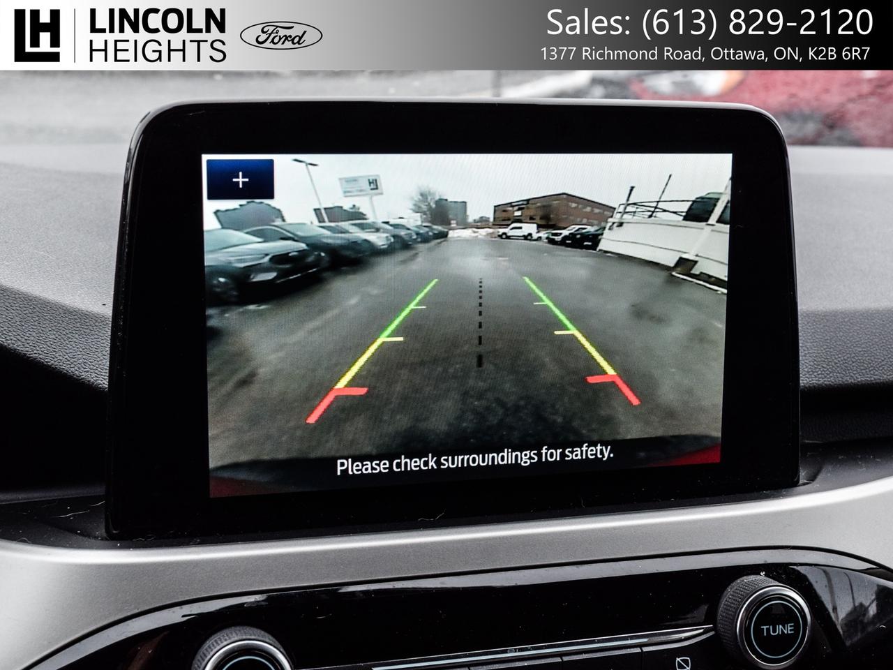 2020 Ford Escape SE AWD Photo