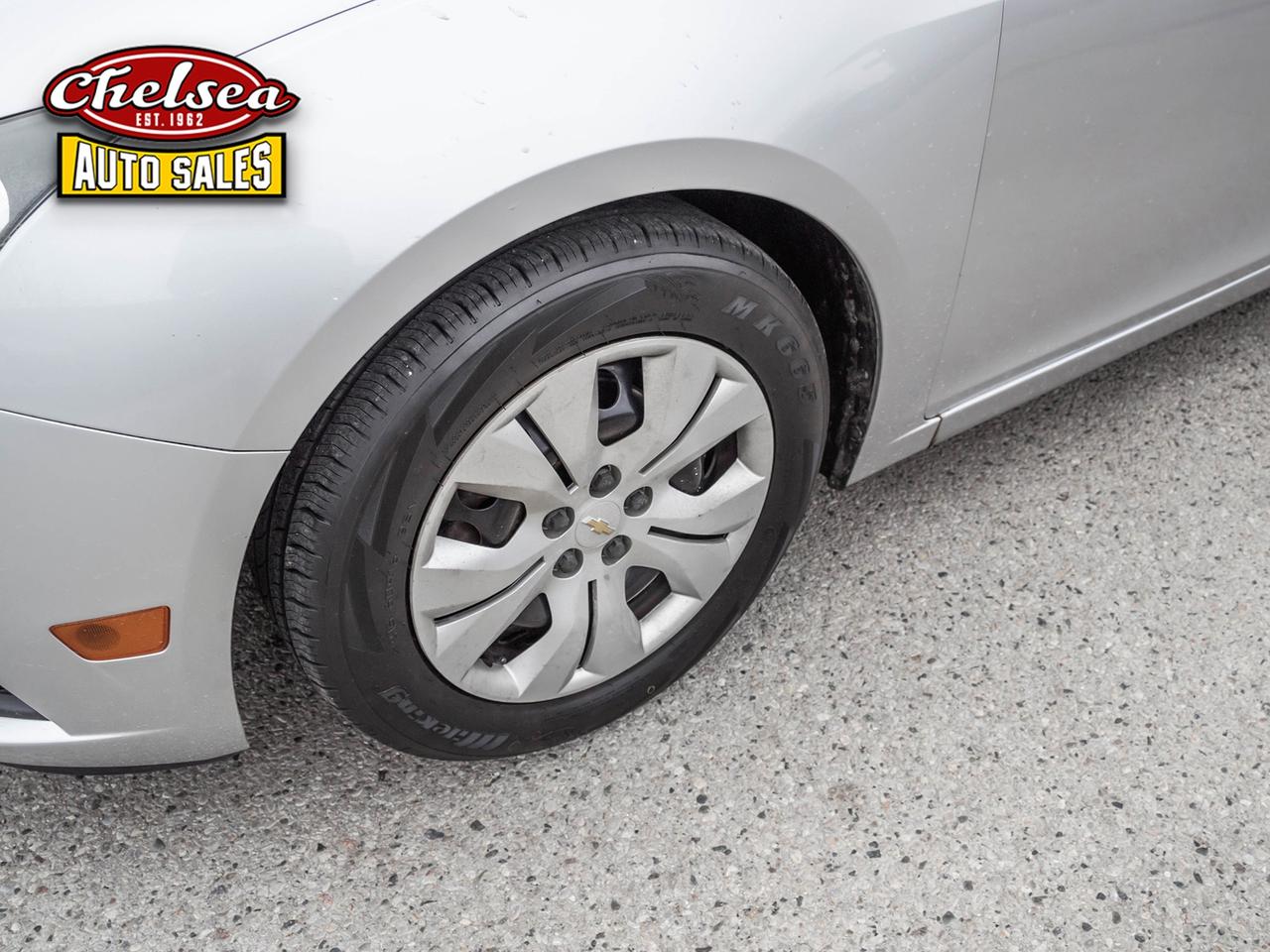 2014 Chevrolet Cruze 1LT Auto Photo3