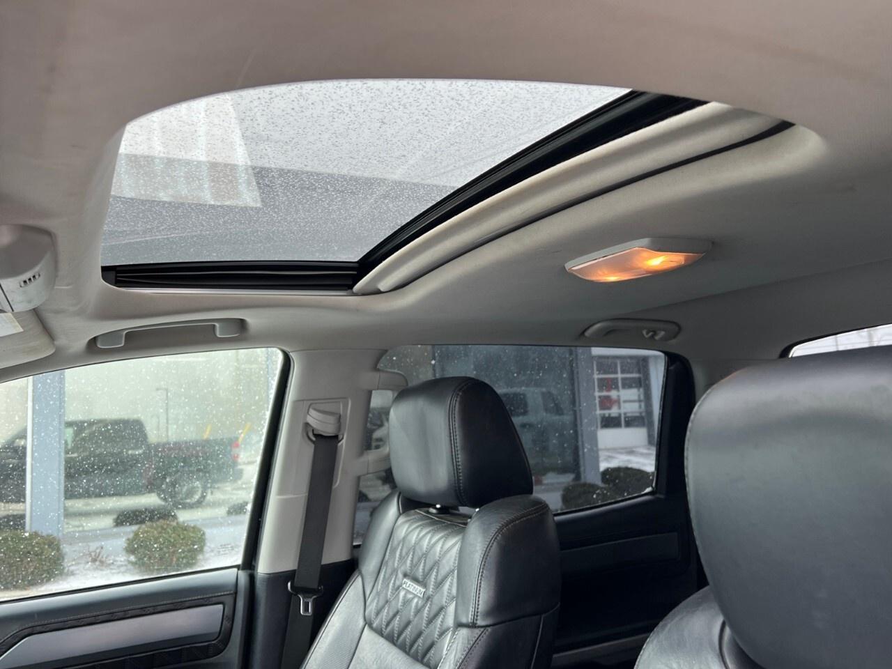 2018 Toyota Tundra 4X4 Crewmax Platinum 5.7L Photo