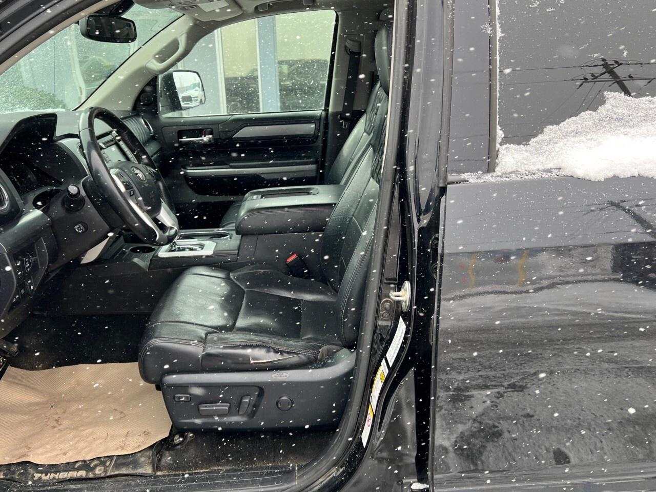 2018 Toyota Tundra 4X4 Crewmax Platinum 5.7L Photo