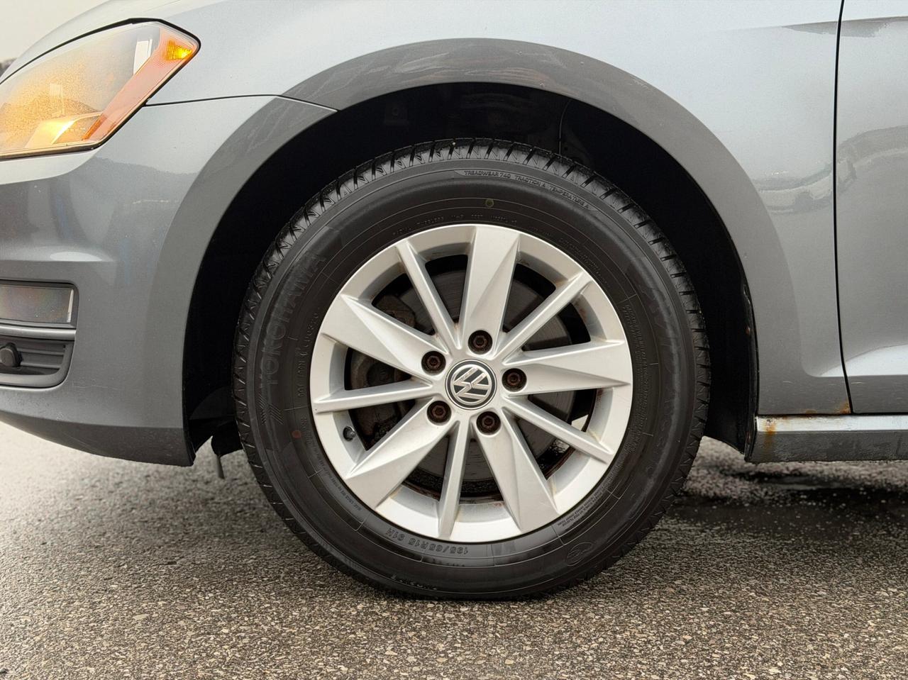 2015 Volkswagen Golf SportWagen TDI   TRENDLINE   DIESEL Photo