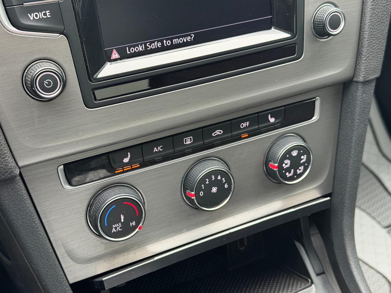 2015 Volkswagen Golf SportWagen TDI   TRENDLINE   DIESEL Photo