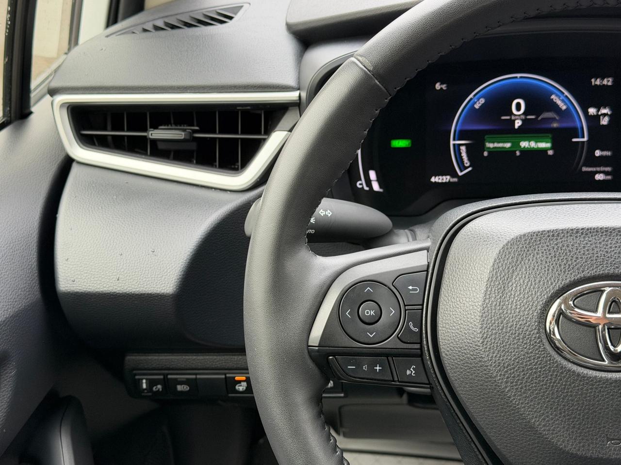 2023 Toyota Corolla Hybrid LE   HYBRID   AWD   NO ACCIDENT Photo