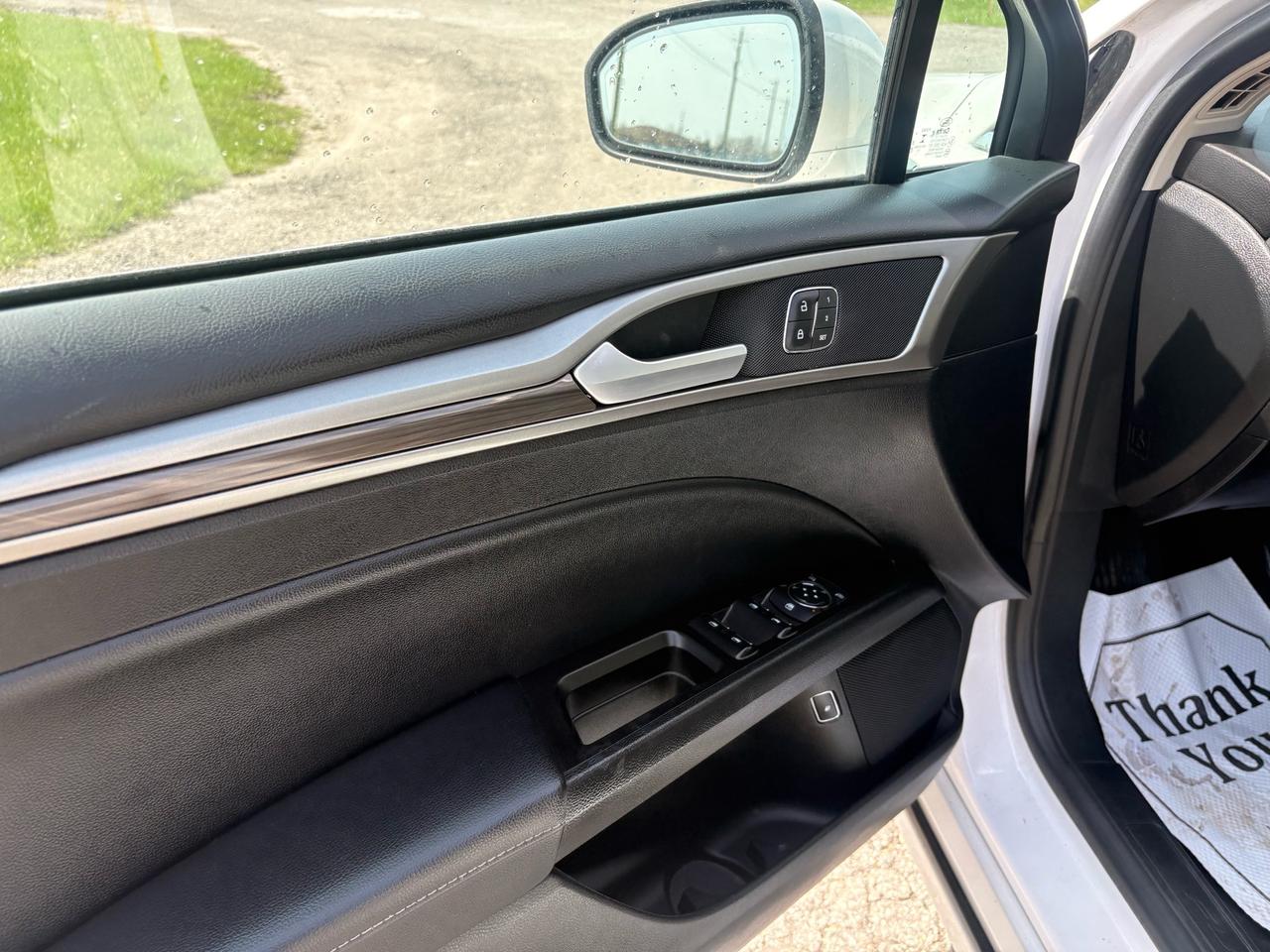 2018 Ford Fusion Energi Plug-in Hybrid SE FWD Photo