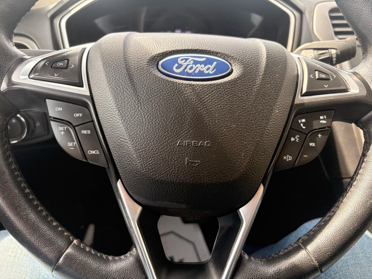 2018 Ford Fusion Energi Plug-in Hybrid SE FWD Photo