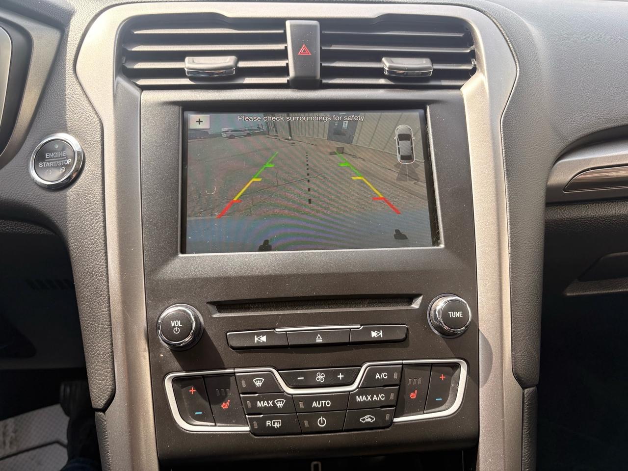 2018 Ford Fusion Energi Plug-in Hybrid SE FWD Photo