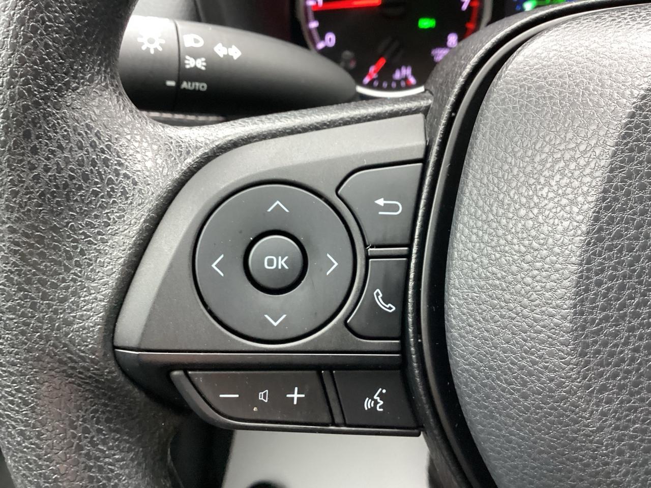 2022 Toyota RAV4 LE AWD Photo