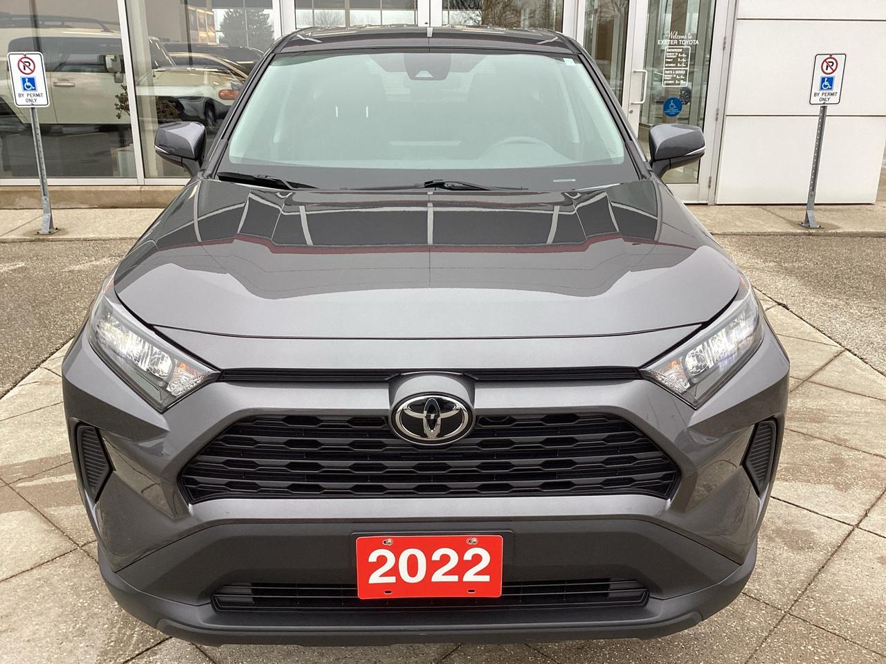 2022 Toyota RAV4 LE AWD Photo