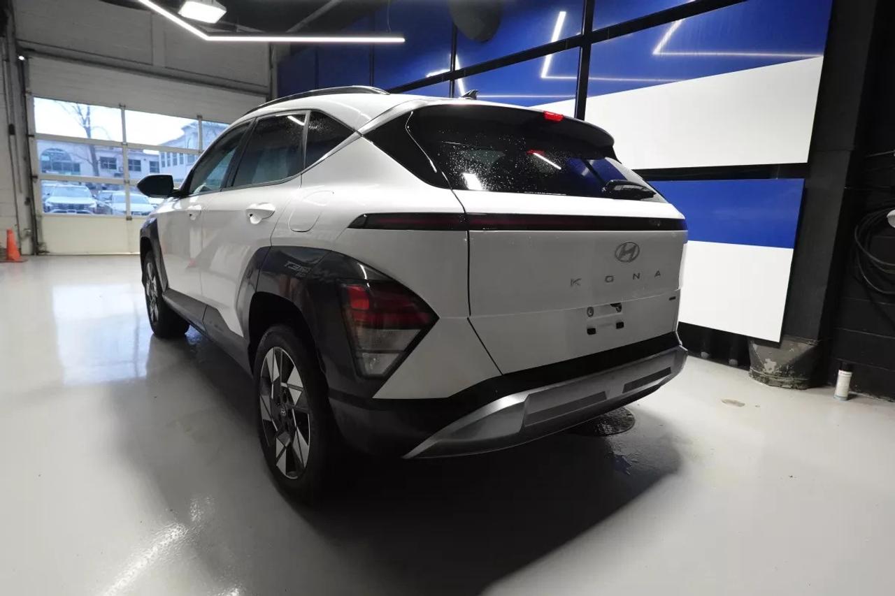 2024 Hyundai KONA PREFERRED   HEATED SEATS   HEATED WHEEL   APPLE CA Photo