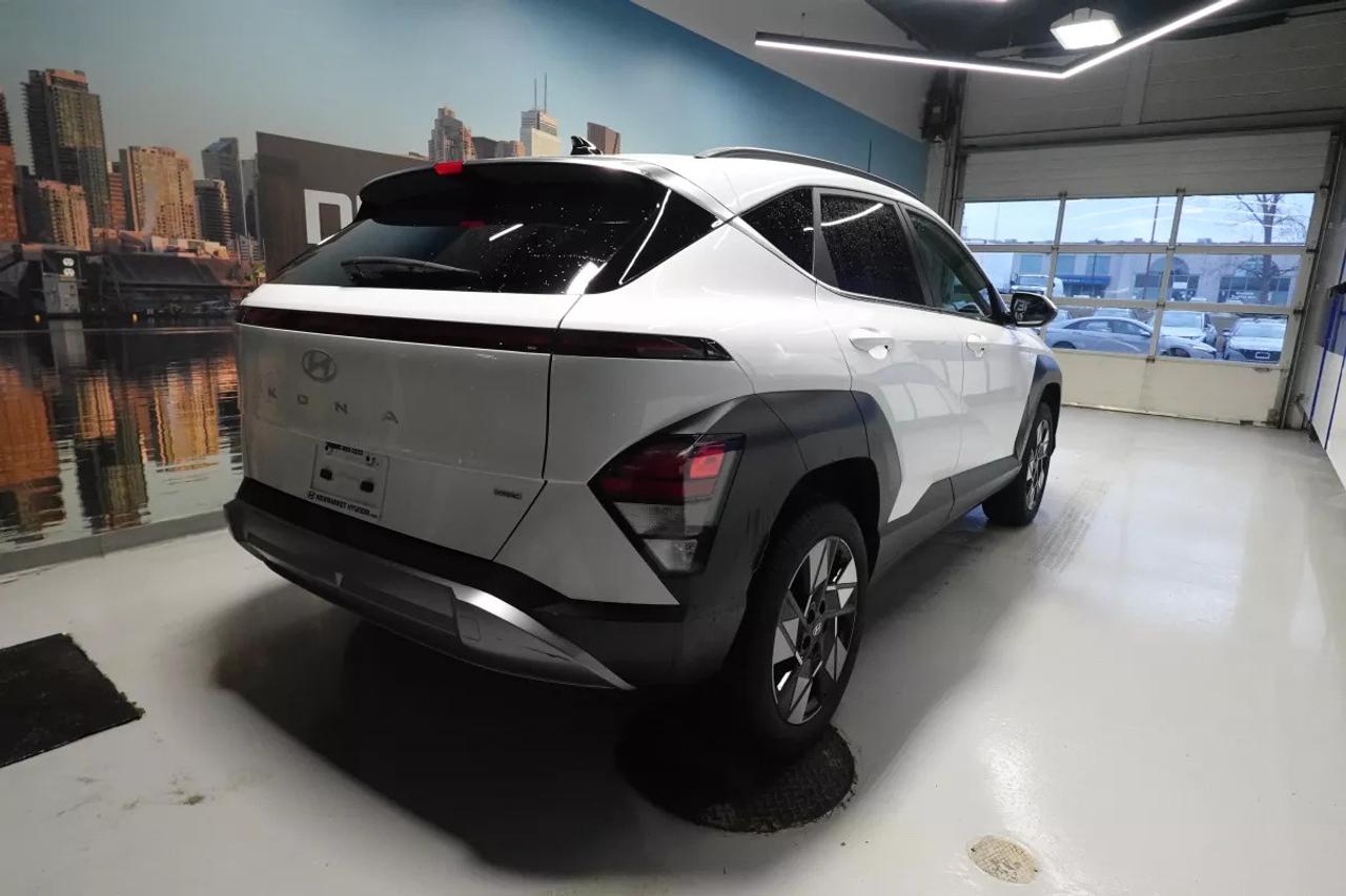 2024 Hyundai KONA PREFERRED   HEATED SEATS   HEATED WHEEL   APPLE CA Photo