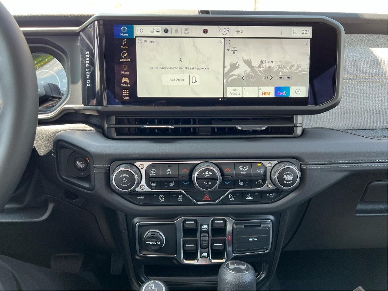 2025 Jeep Wrangler Sahara 4 Door w/Safety Group, Side Steps Photo