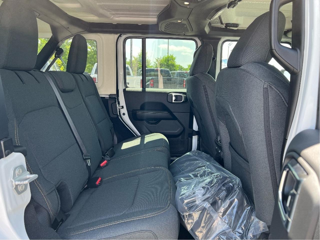 2025 Jeep Wrangler Sahara 4 Door w/Safety Group, Side Steps Photo