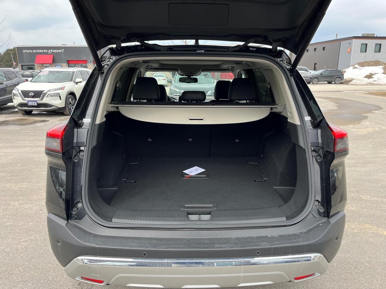 2023 Nissan Rogue Platinum AWD Photo