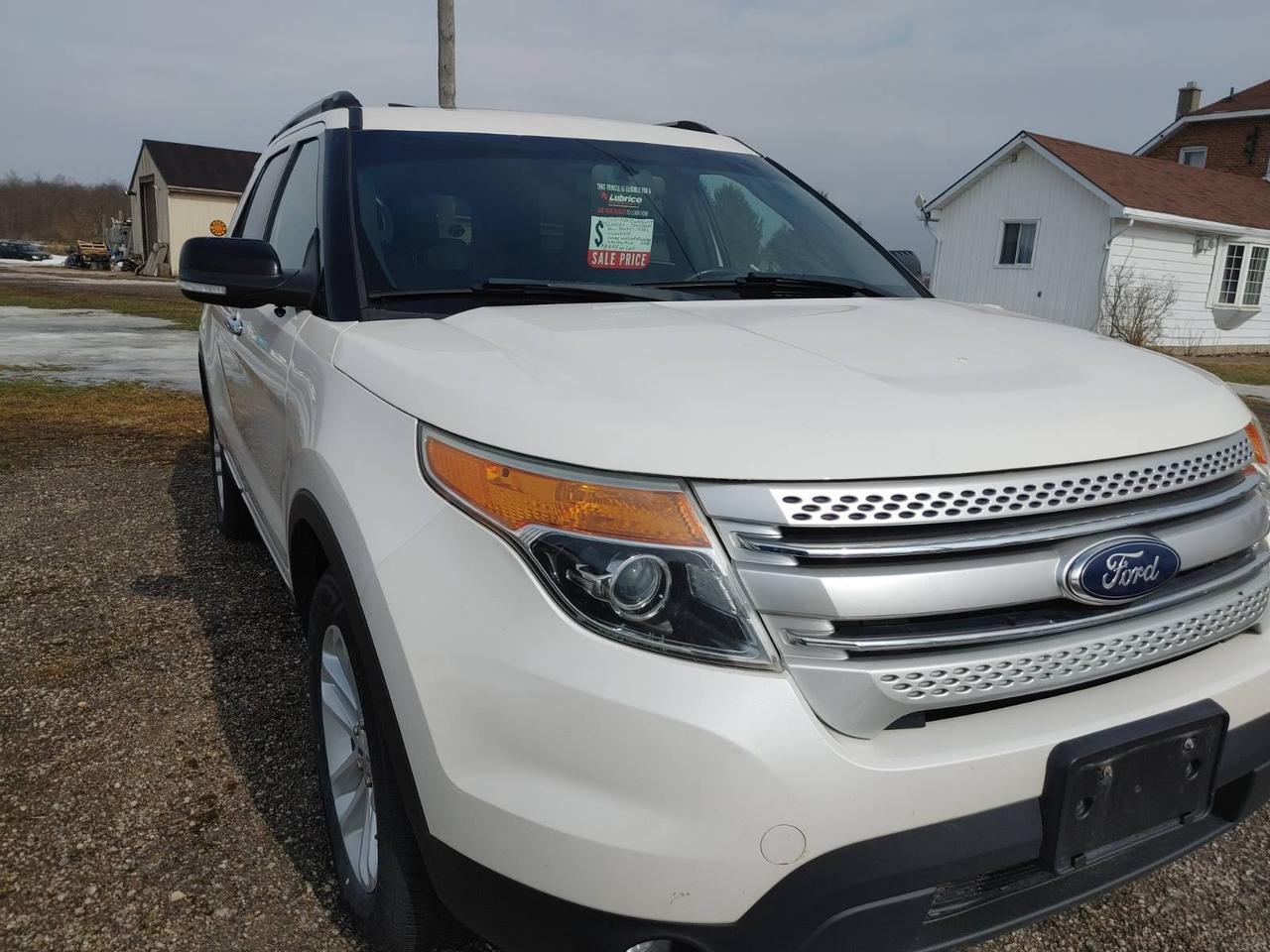 2014 Ford Explorer 4WD 4dr XLT Photo