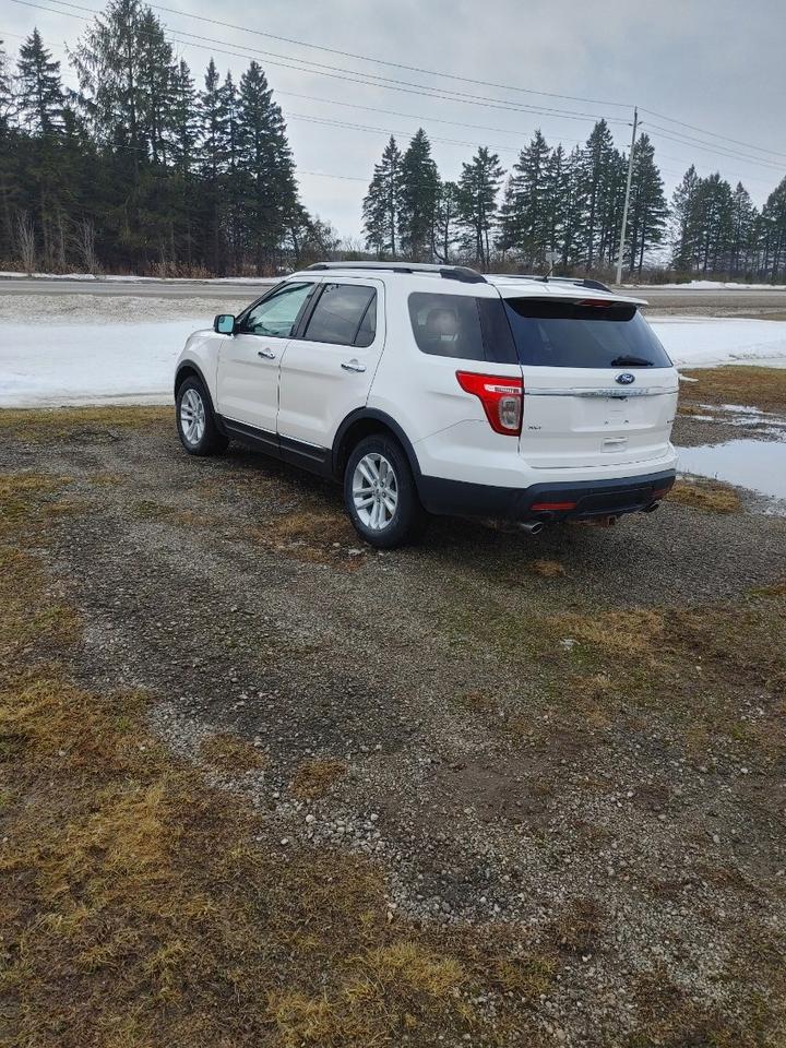 2014 Ford Explorer 4WD 4dr XLT Photo
