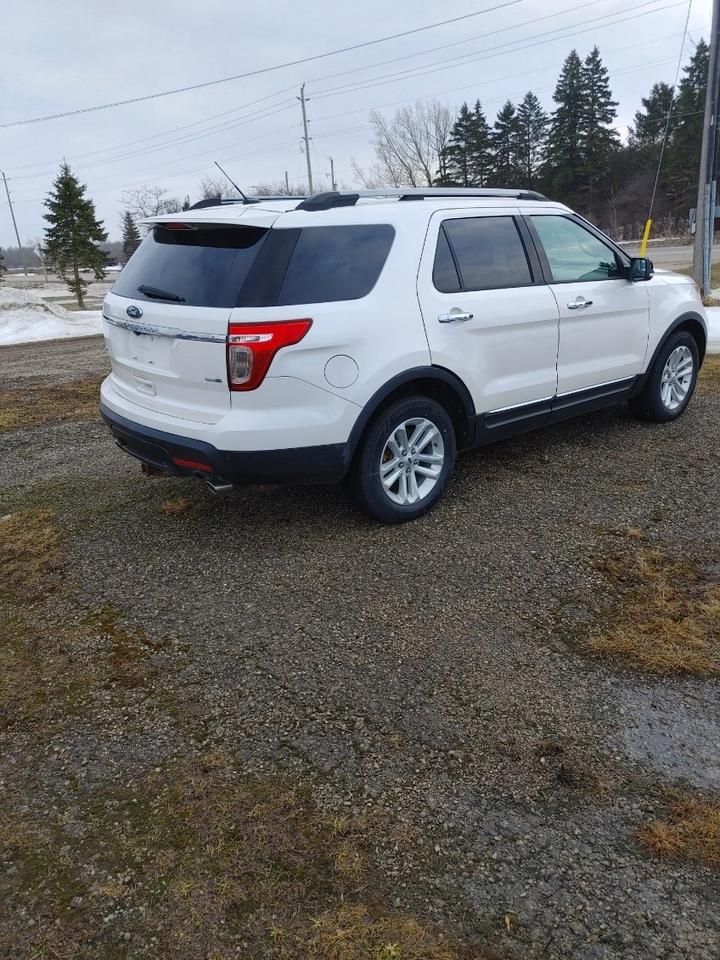 2014 Ford Explorer 4WD 4dr XLT Photo