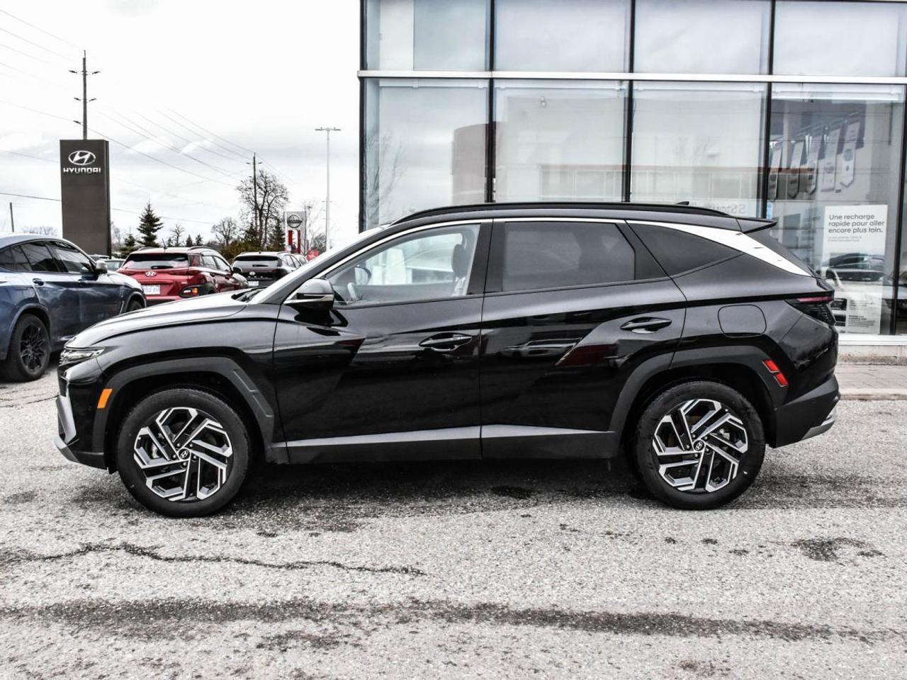 2026 Hyundai Tucson Hybrid Ultimate AWD Photo2