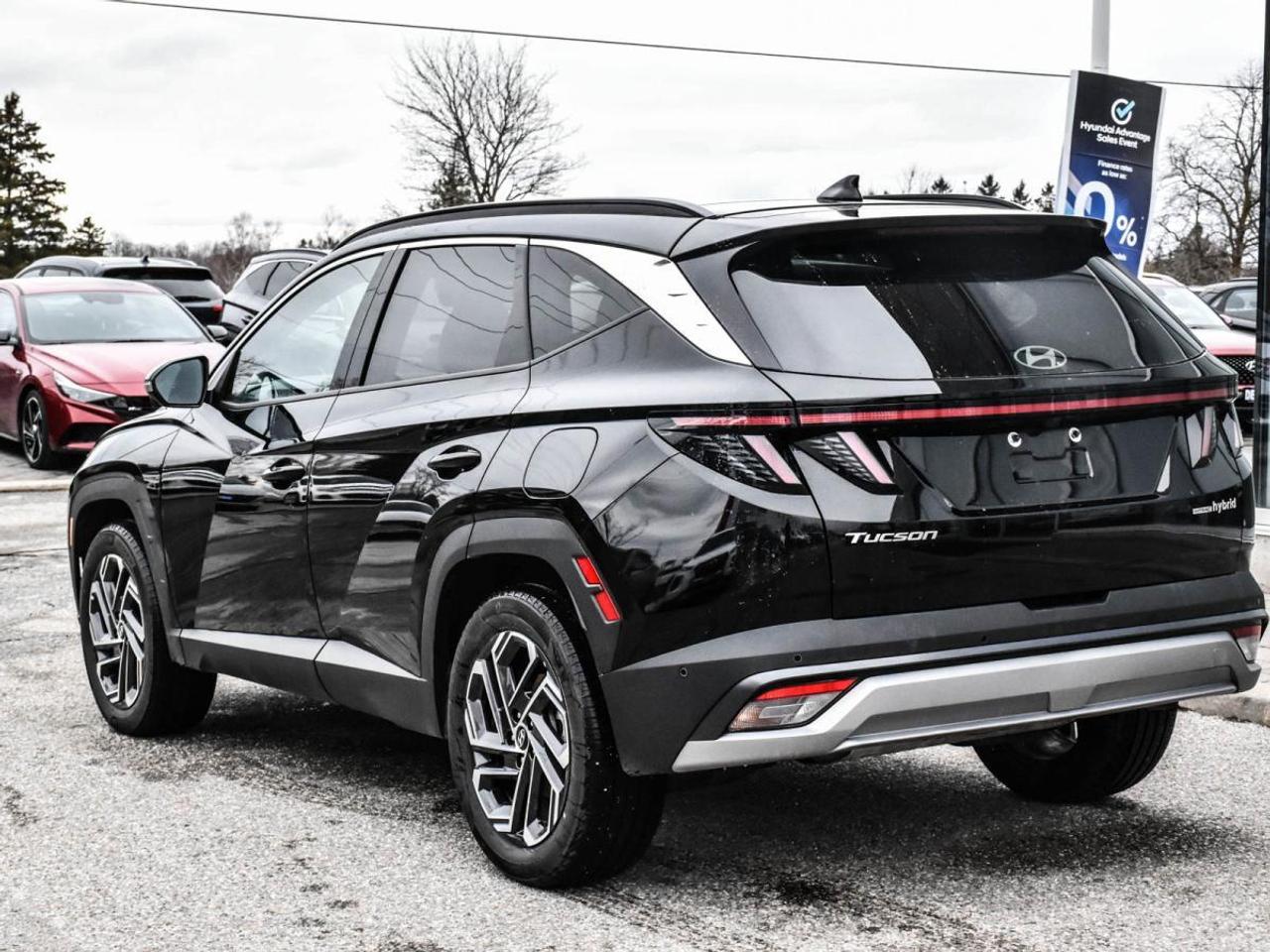 2026 Hyundai Tucson Hybrid Ultimate AWD Photo3