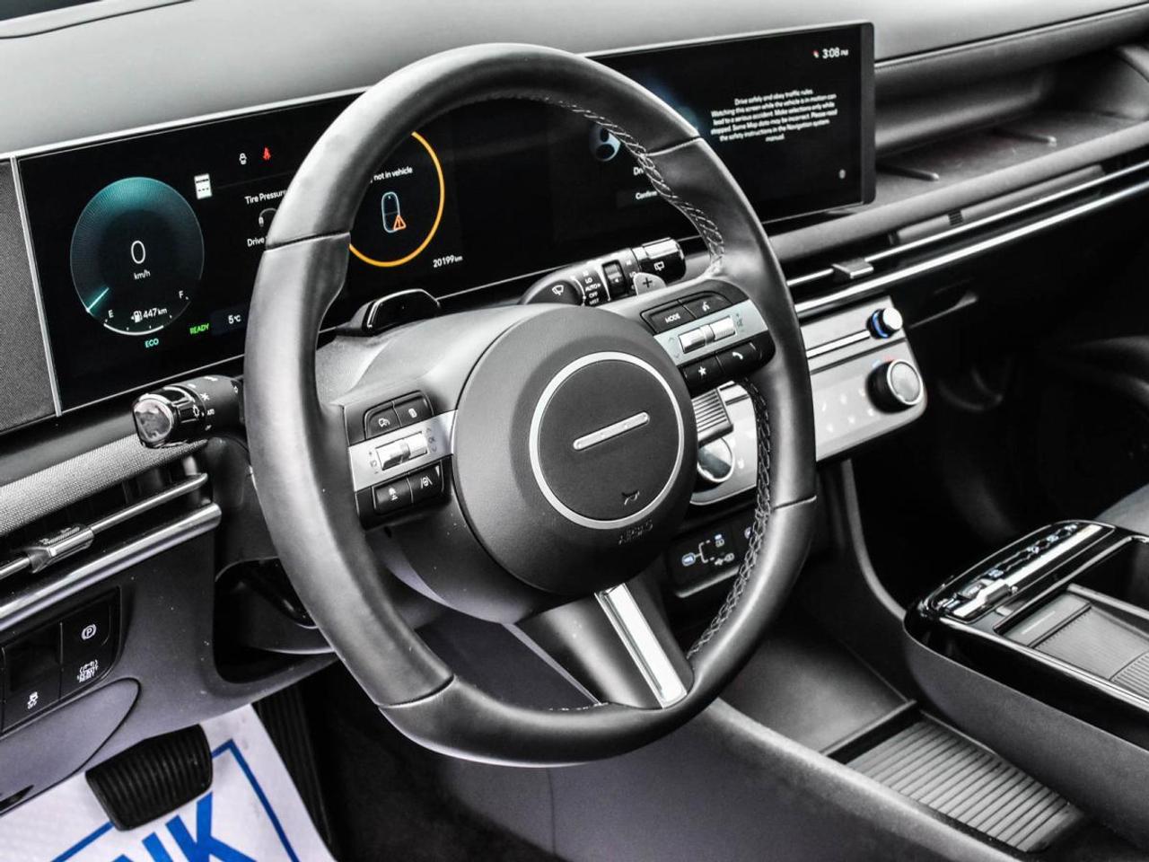 2026 Hyundai Tucson Hybrid Ultimate AWD Photo