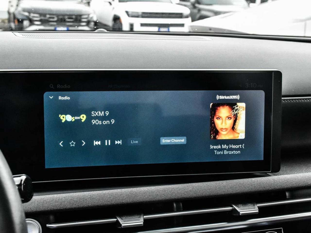 2026 Hyundai Tucson Hybrid Ultimate AWD Photo