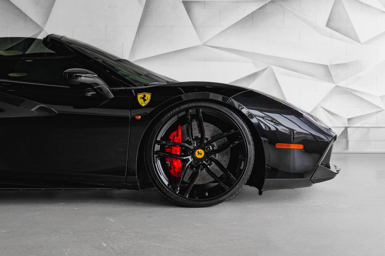 2016 Ferrari 488 Spider 2dr Conv Photo