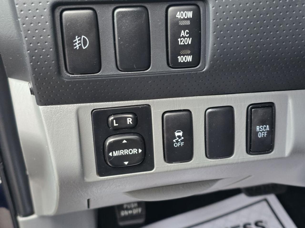 2013 Toyota Tacoma V6 4X4 Photo