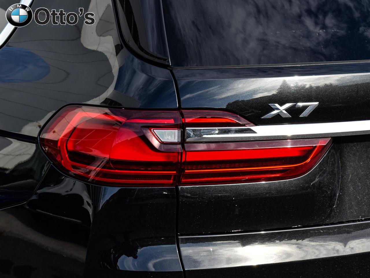 2022 BMW X7 xDrive40i Premium Enhanced Package 22inch Lt/Aly W Photo