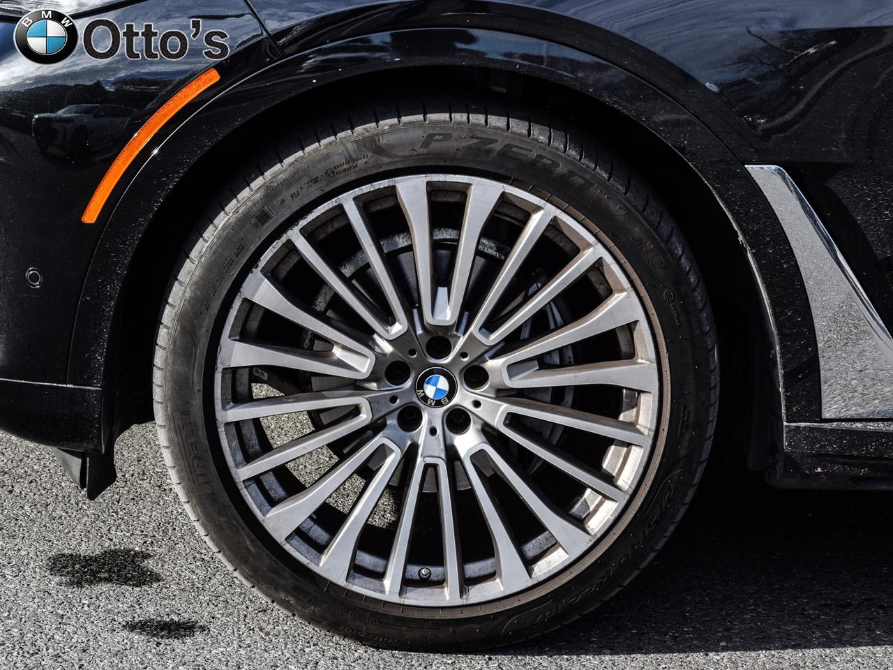 2022 BMW X7 xDrive40i Premium Enhanced Package 22inch Lt/Aly W Photo