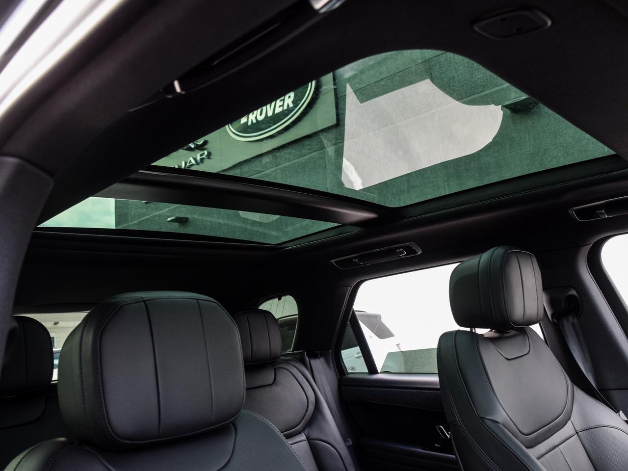 2025 Land Rover Range Rover Sport P400 Dynamic SE Photo