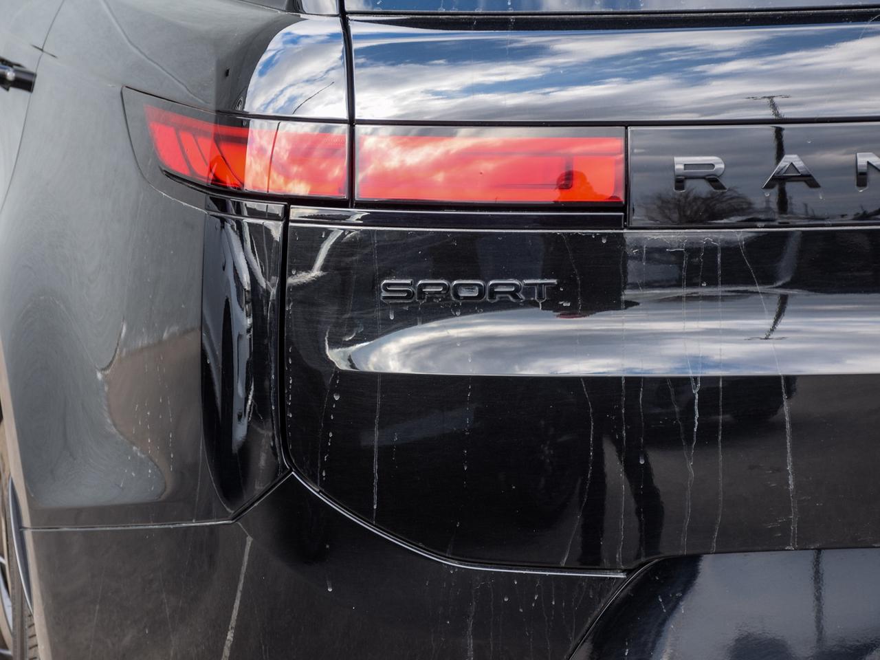 2025 Land Rover Range Rover Sport P400 Dynamic SE Photo