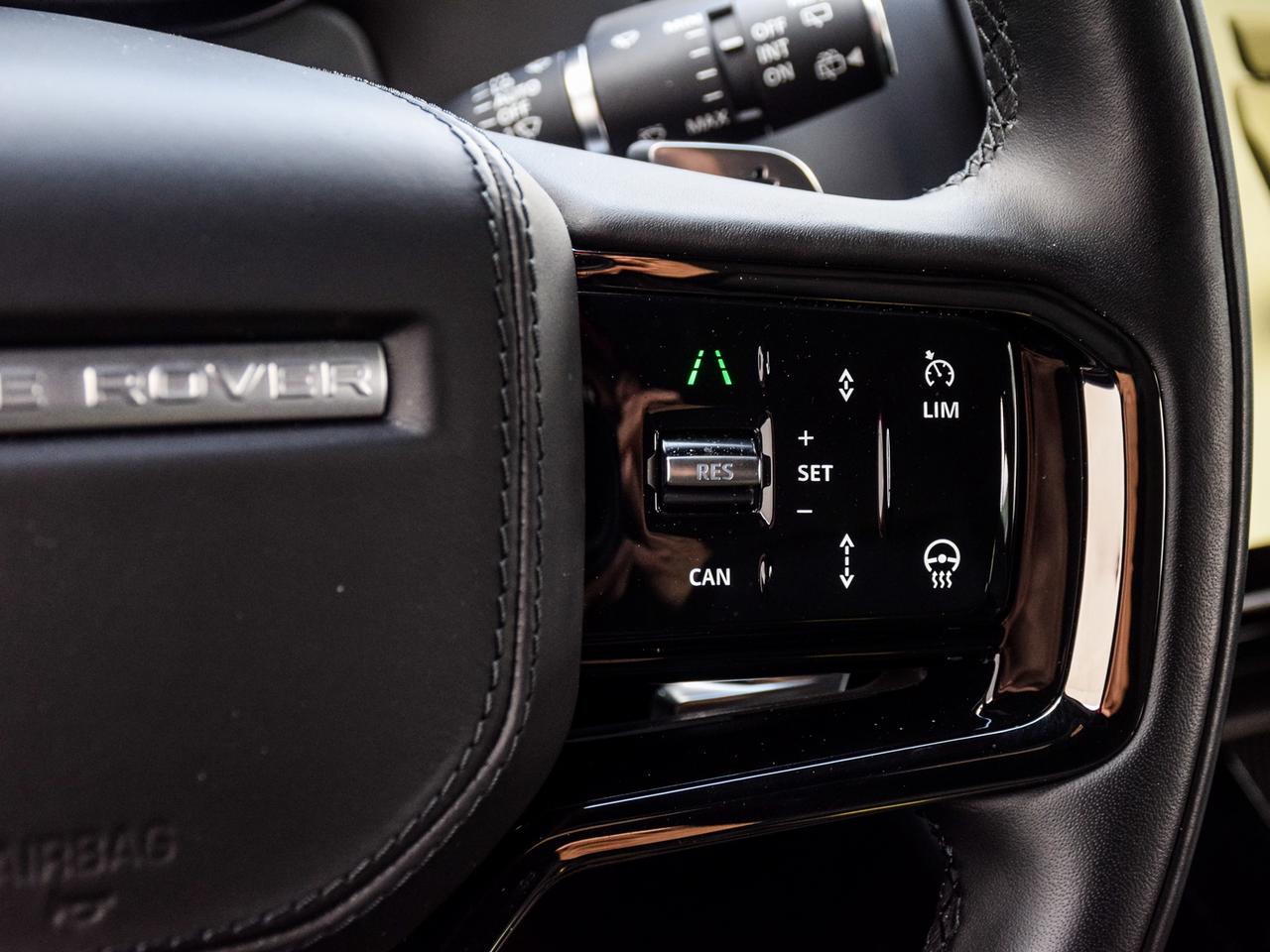 2025 Land Rover Range Rover Sport P400 Dynamic SE Photo
