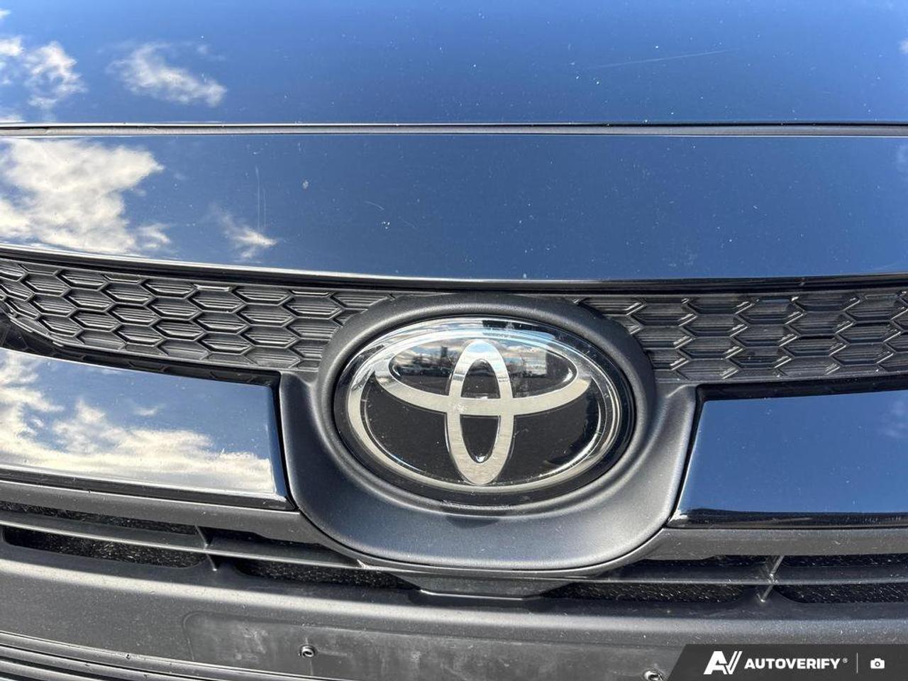2024 Toyota Corolla LE Photo