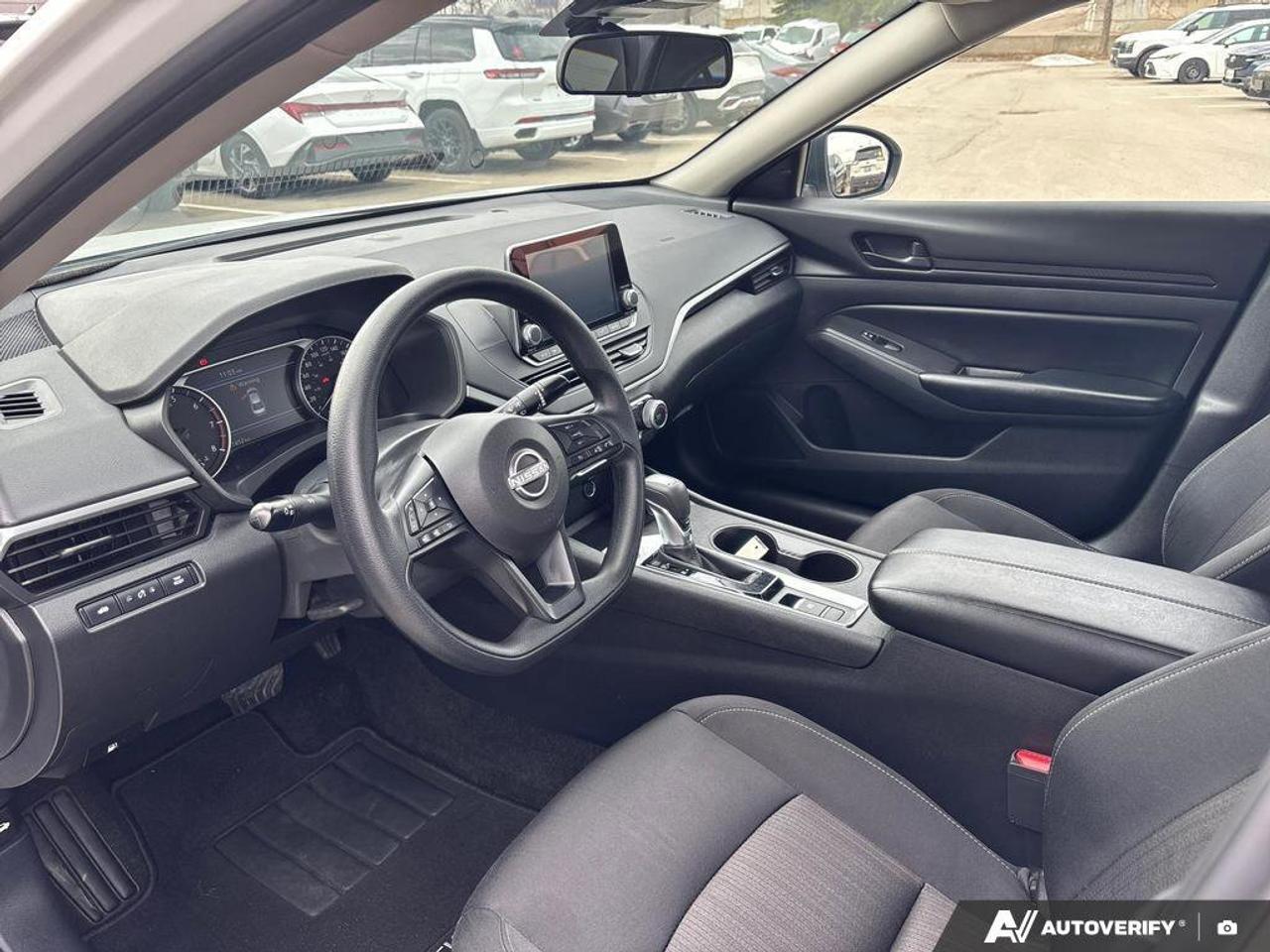 2024 Nissan Altima S   NO ACCIDENTS   CARPLAY   6.5L/100KM Photo