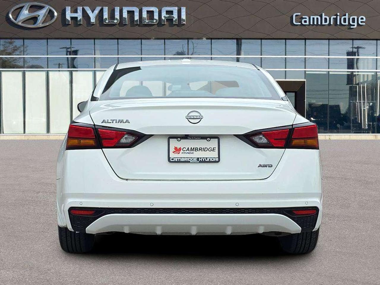 2024 Nissan Altima S AWD   NO ACCIDENTS HEATSEATS CARPLAY 6.5L/100KM Photo