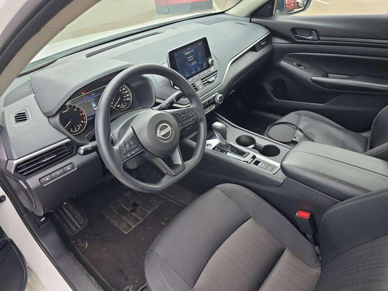 2024 Nissan Altima S AWD   NO ACCIDENTS HEATSEATS CARPLAY 6.5L/100KM Photo