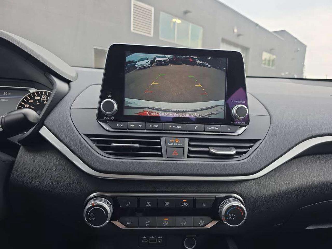 2024 Nissan Altima S AWD   NO ACCIDENTS HEATSEATS CARPLAY 6.5L/100KM Photo