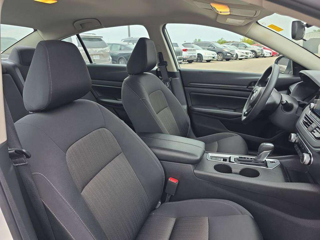2024 Nissan Altima S AWD   NO ACCIDENTS HEATSEATS CARPLAY 6.5L/100KM Photo