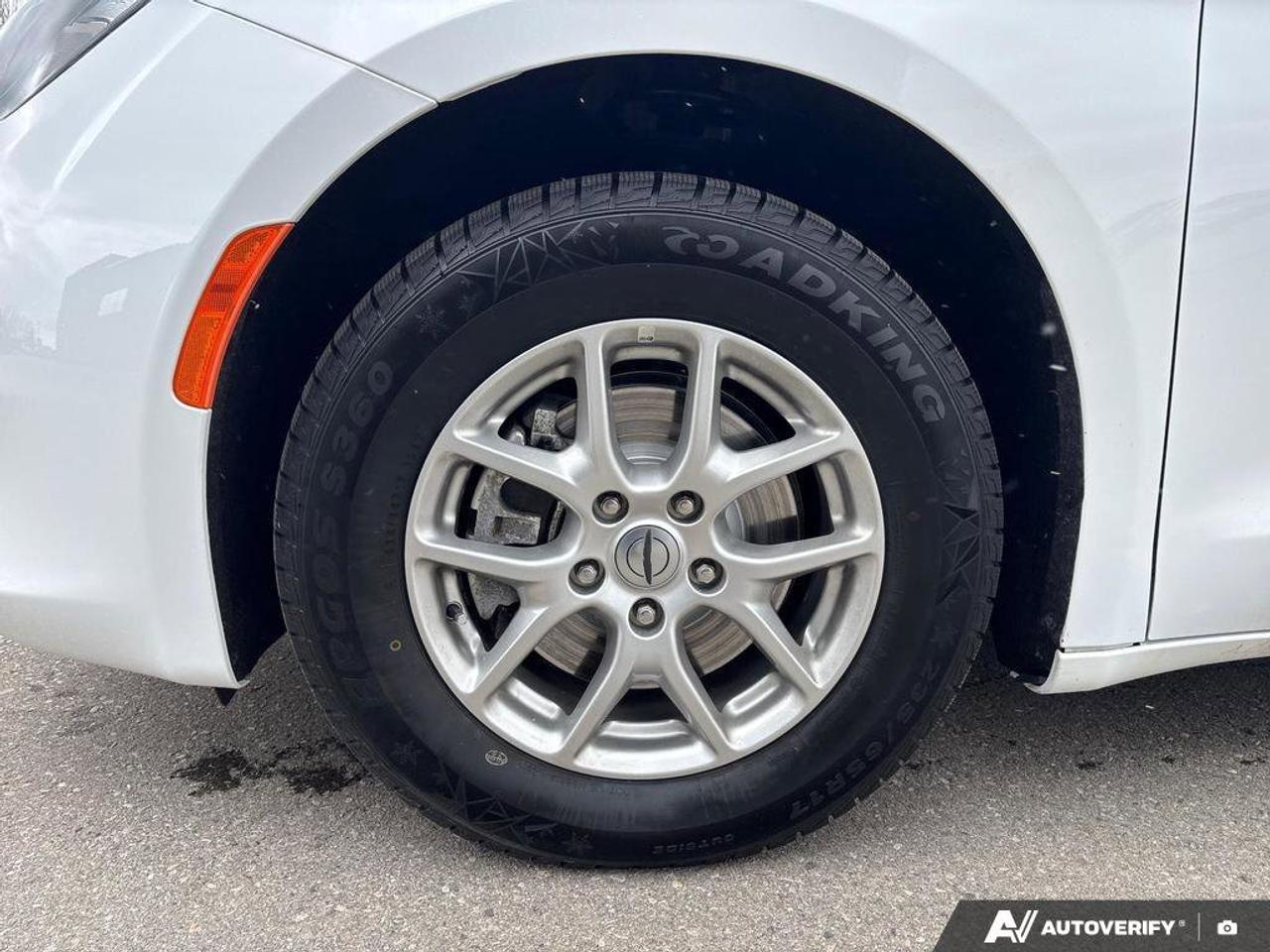 2024 Chrysler Grand Caravan SXT   CLEAN CARFAX   Stow 'n Go seating Photo