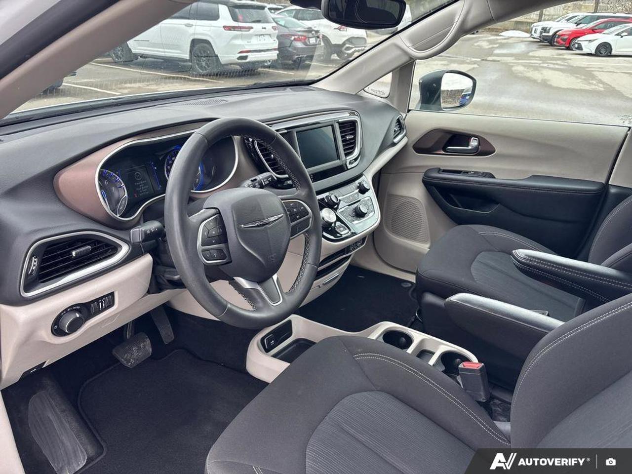 2024 Chrysler Grand Caravan SXT   CLEAN CARFAX   Stow 'n Go seating Photo