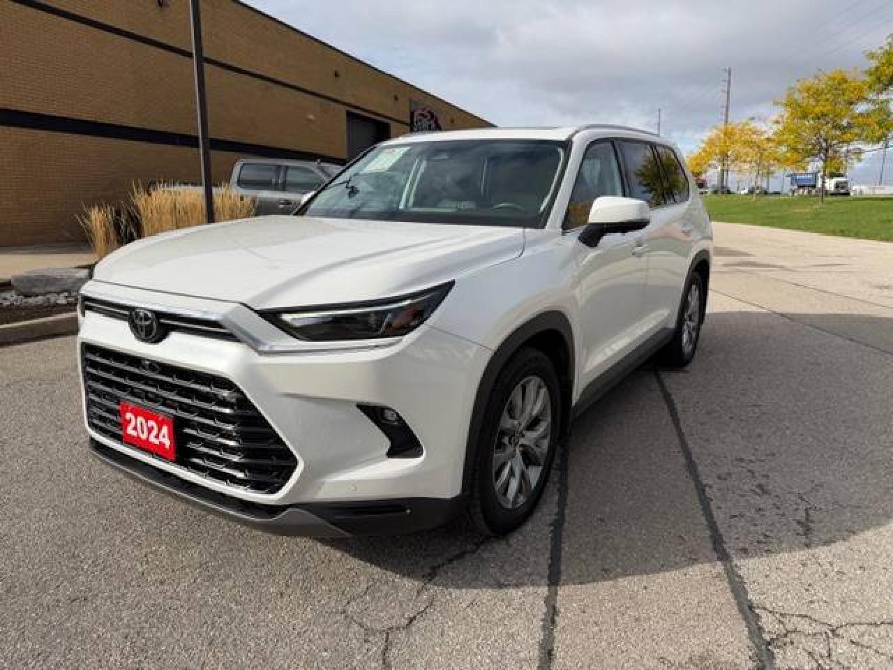 2024 Toyota Grand Highlander Hybrid Limited AWD Photo