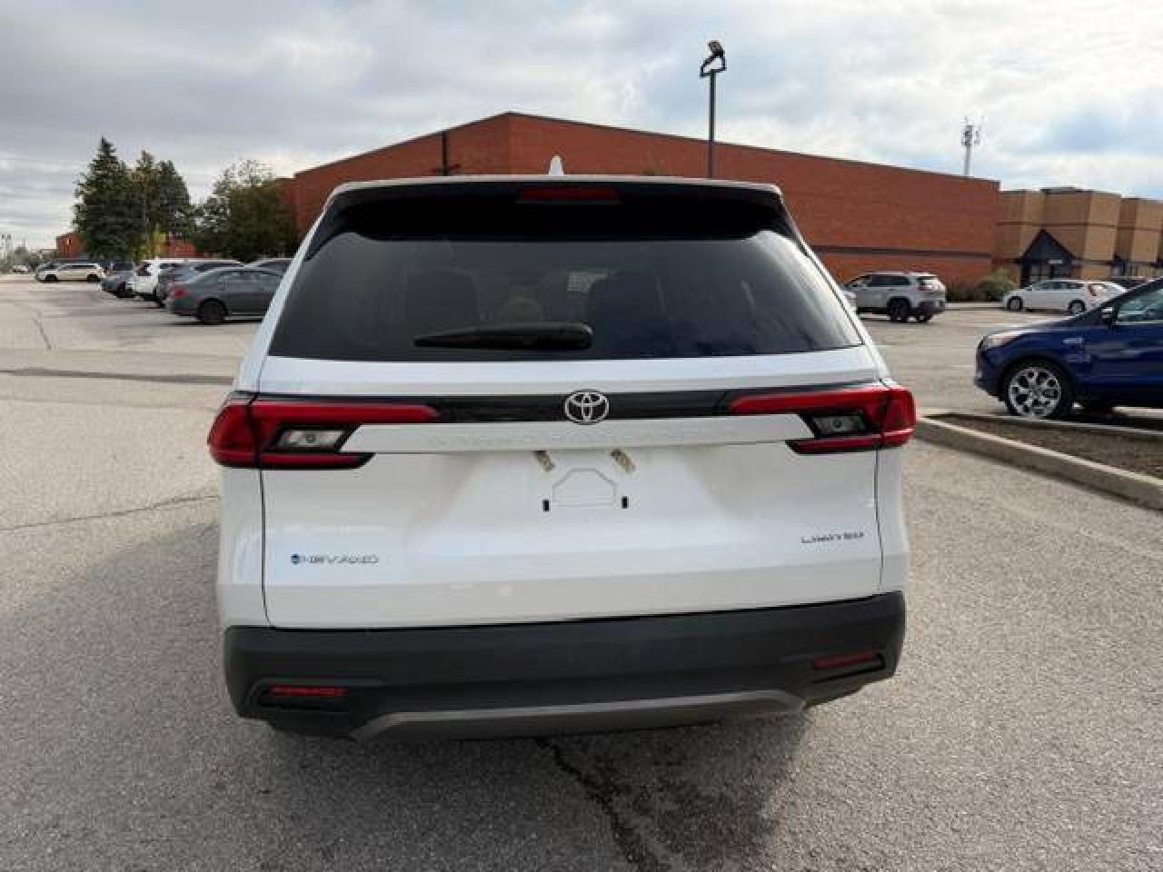 2024 Toyota Grand Highlander Hybrid Limited AWD Photo