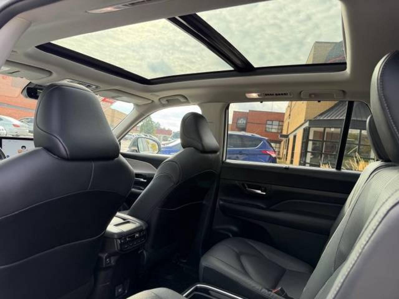 2024 Toyota Grand Highlander Hybrid Limited AWD Photo