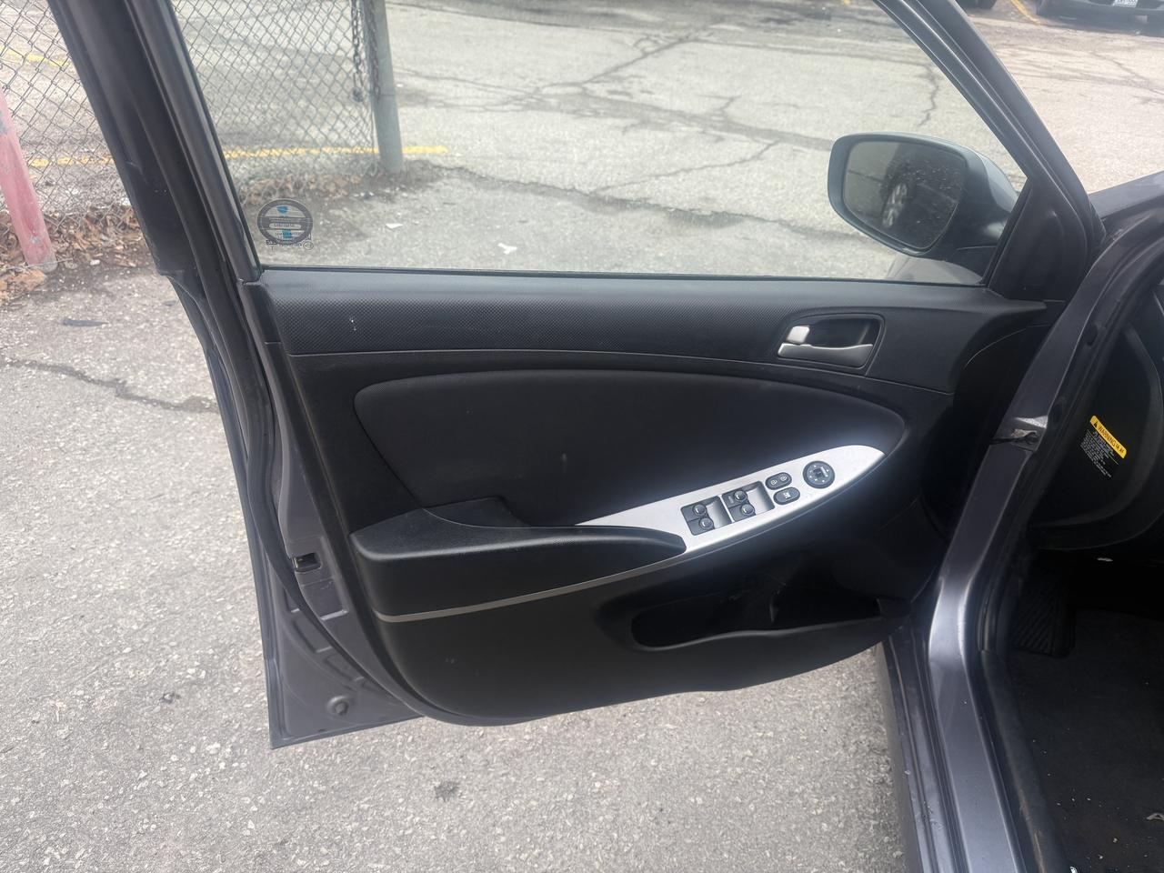 2016 Hyundai Accent *** 3 YEAR WARRANTY INCLUDED *** Photo
