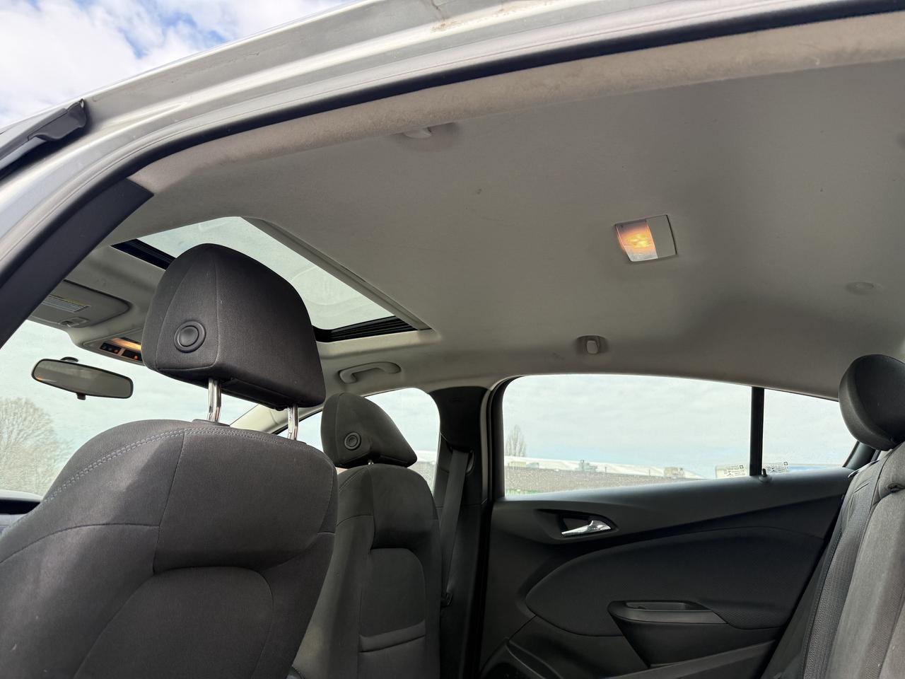 2018 Chevrolet Cruze No Accident l OneOwner l 6Spd l 29 Service Record Photo